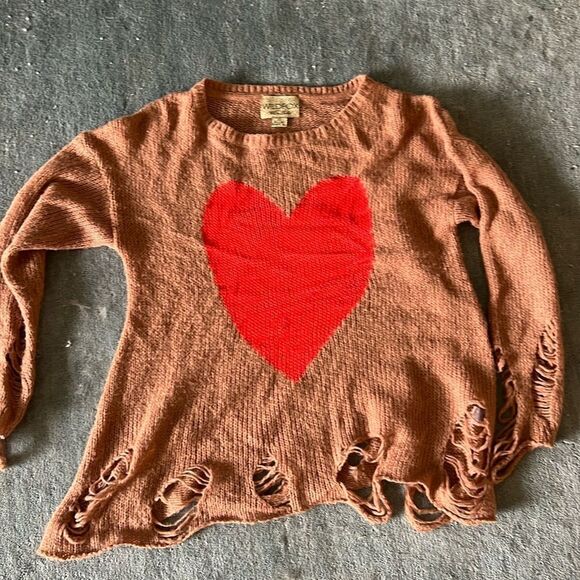 Wildfox Knitted Sweater - Red Heart & Brown Distressed Pullover - Size XS - NEW - Picture 1 of 5